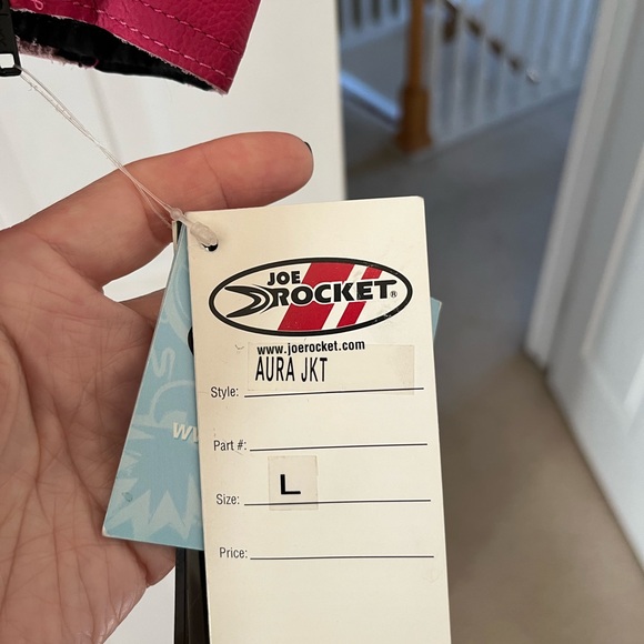 NWT. Joe Rocket Ladies Pink and Black Leather Aura Jacket. Size large. - Picture 9 of 12